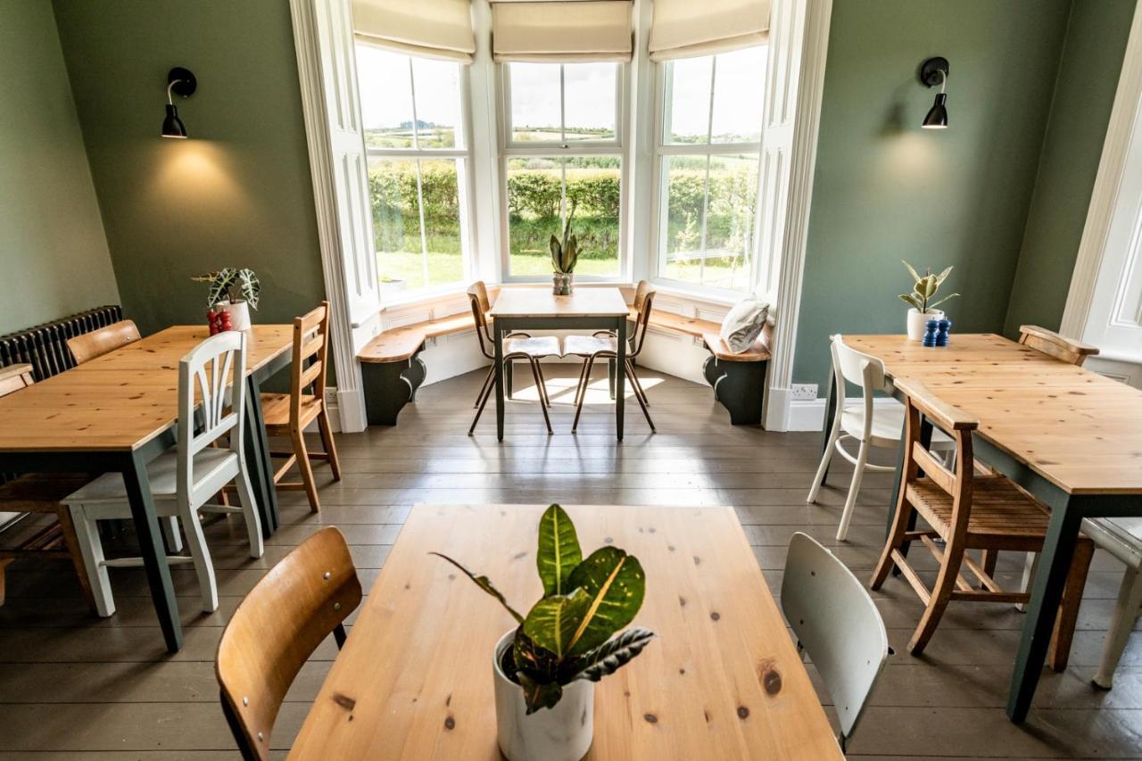 The Old Vicarage Bed & Breakfast Moylgrove Ngoại thất bức ảnh
